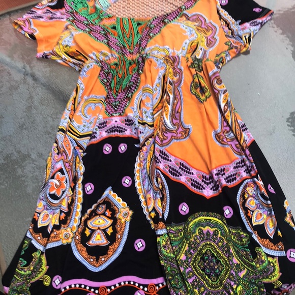 Dress - Picture 3 of 3